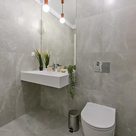 Brilliant Modern New Balcony One Cotroce 布加勒斯特