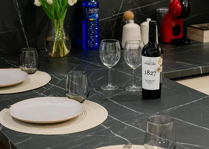 Brilliant Modern New Balcony One Cotroce Apartment *