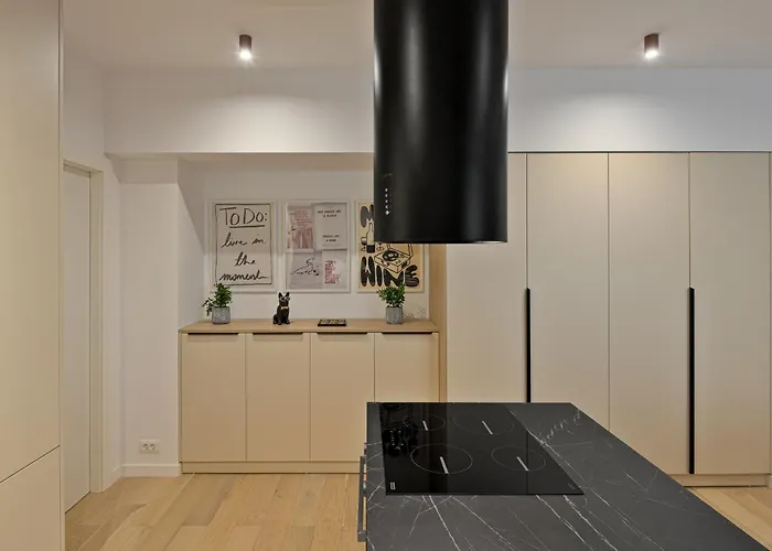 Apartment Brilliant Modern New Balcony One Cotroce *